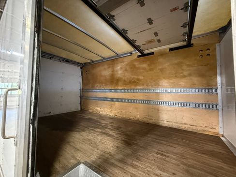 Used 2017 Ford E-350 and Econoline 350 Super Duty w/ Power Windows & Locks Group RWD image 11