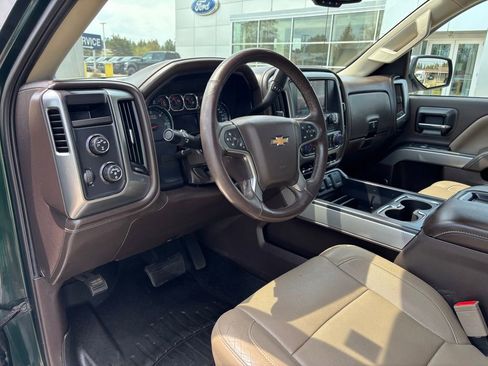 Used 2015 Chevrolet Silverado 1500 LTZ Z71 w/ LTZ Plus Package AWD/4WD image 19