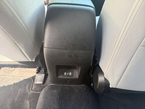 Used 2025 Hyundai Santa Cruz SE FWD image 26