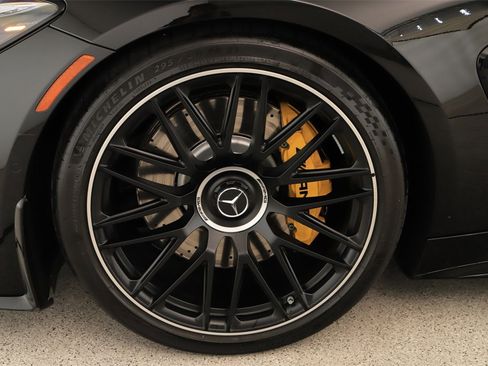 Used 2025 Mercedes-Benz AMG GT 63 image 28