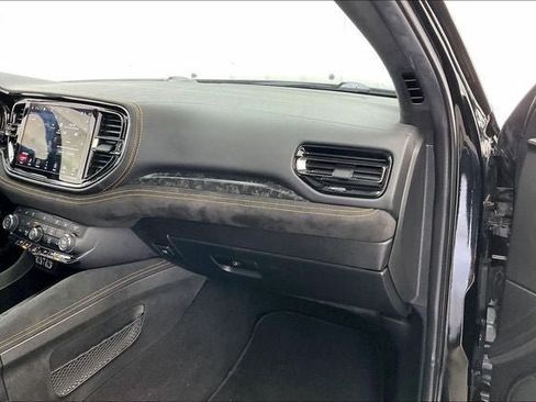 Used 2023 Dodge Durango R/T w/ Hemi Orange Plus Package AWD/4WD image 18