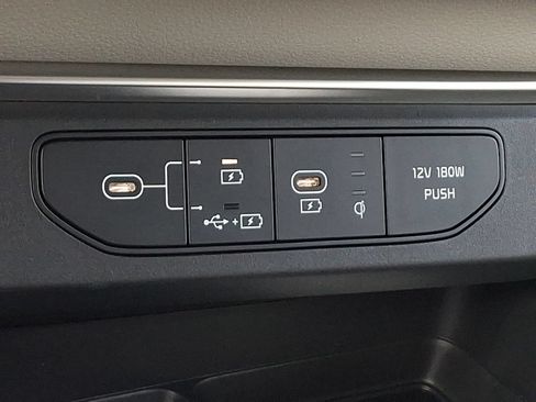 Used 2026 Kia Carnival EX FWD image 25