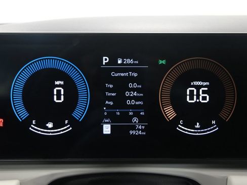 Certified 2025 Hyundai Tucson SEL AWD/4WD image 23