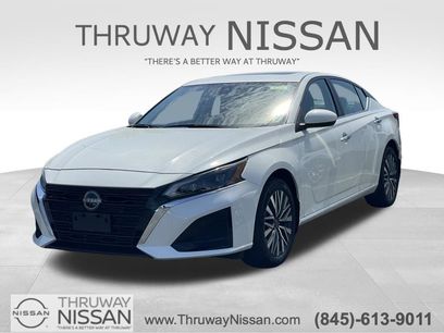 Used 2024 Nissan Altima 2.5 SV w/ SV Premium Package