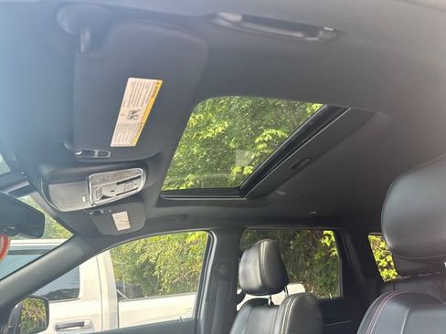 Used 2016 Jeep Grand Cherokee Limited 75th Anniversary AWD/4WD image 23
