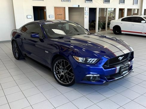 Used 2015 Ford Mustang GT Premium RWD image 9