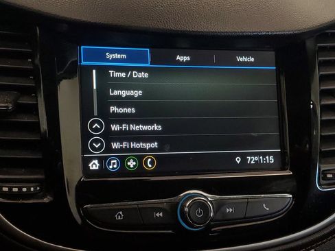 Used 2019 Chevrolet Trax LT w/ LT Convenience Package AWD/4WD image 19