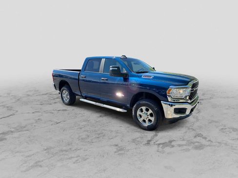 Certified 2024 RAM 2500 Big Horn AWD/4WD image 1