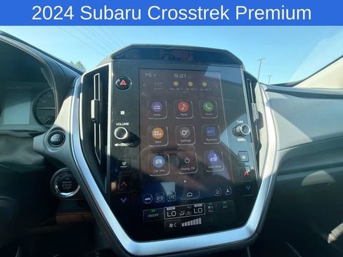 Used 2024 Subaru Crosstrek 2.5i Limited AWD/4WD image 18