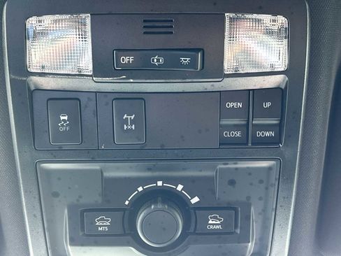 Used 2019 Toyota Tacoma TRD Off-Road AWD/4WD image 26
