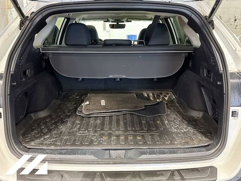 Used 2024 Subaru Outback Onyx Edition image 28