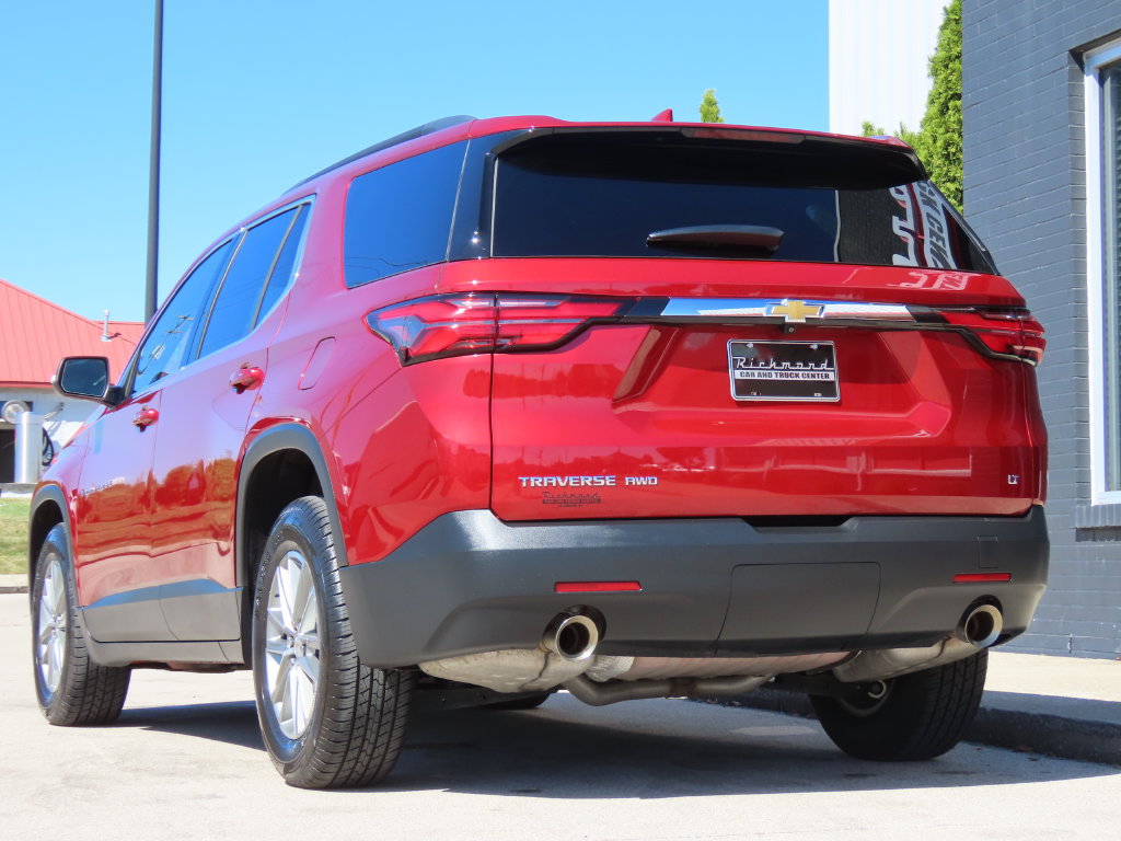 Used 2023 Chevrolet Traverse LT w/ LPO, Floor Liner Package AWD/4WD image 10
