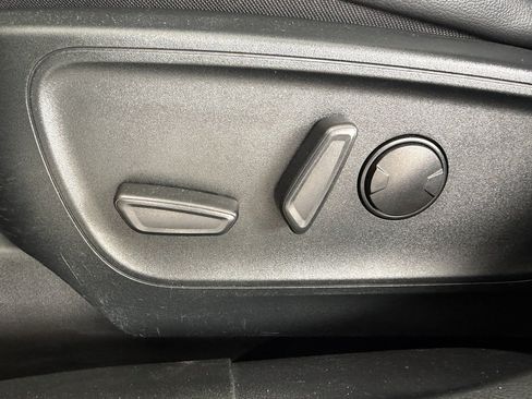 Used 2022 Ford Escape Titanium AWD/4WD image 11