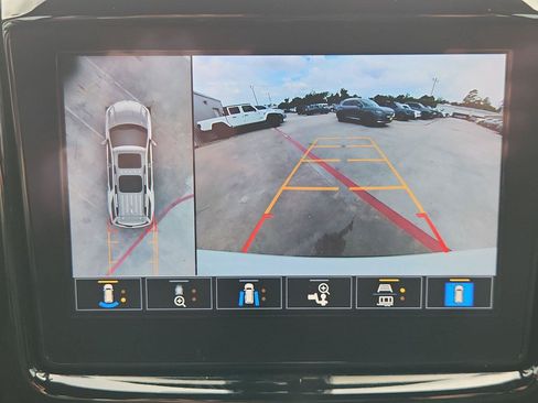 Certified 2022 Chevrolet Traverse Premier w/ Redline Edition AWD/4WD image 15