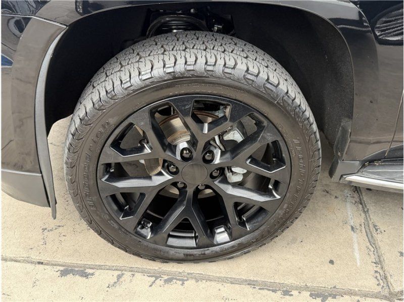 Used 2016 Cadillac Escalade ESV Luxury AWD/4WD image 11