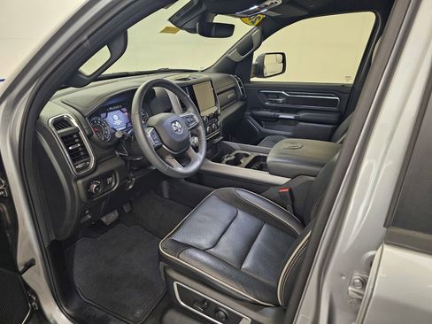 Used 2024 RAM 1500 Laramie image 10