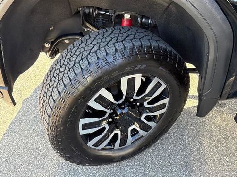 Used 2020 GMC Sierra 2500 Denali w/ Denali Ultimate Package image 24