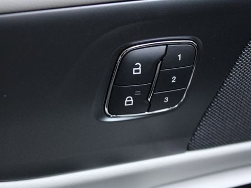 New 2026 Lincoln Nautilus Reserve AWD/4WD image 50