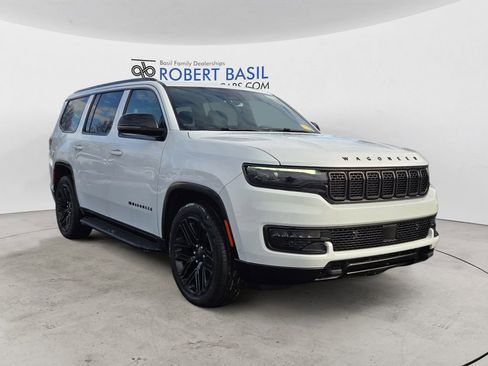 Used 2024 Jeep Wagoneer Series II image 7