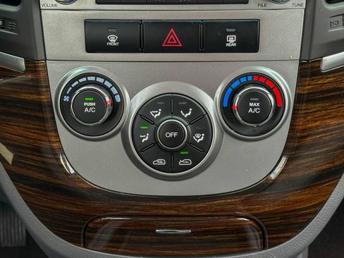 Used 2012 Hyundai Santa Fe GLS FWD image 21