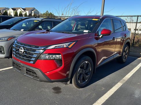 Used 2026 Nissan Rogue SV w/ SV Premium Package image 10