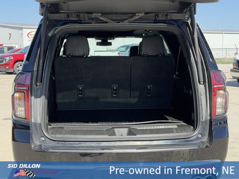 Used 2022 Chevrolet Suburban Premier AWD/4WD image 5