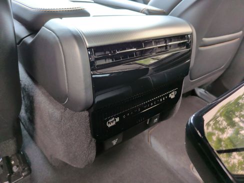 Used 2023 Jeep Grand Wagoneer Series III image 34