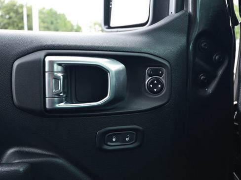 Used 2023 Jeep Gladiator Sport AWD/4WD image 20