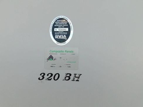 Used 2015 Ford E-450 and Econoline 450 Super Duty w/ Motorhome Prep Package RWD image 11
