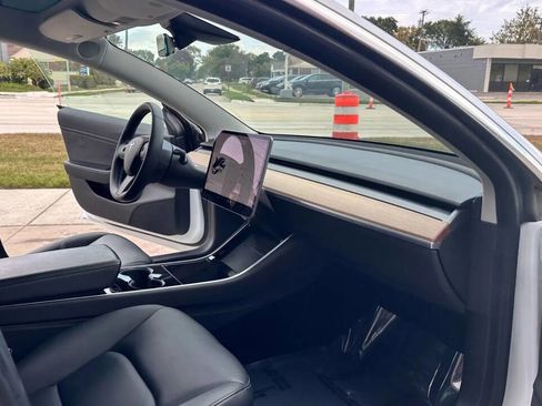 Used 2020 Tesla Model 3 Long Range image 24