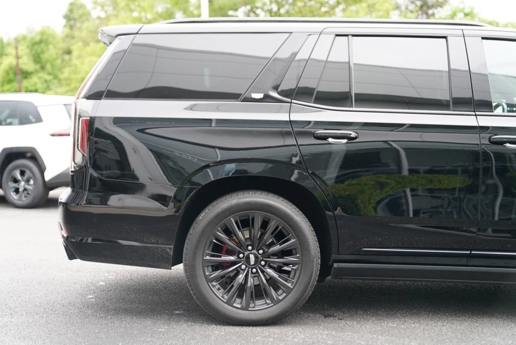 Used 2023 Cadillac Escalade V w/ LPO, ONYX Package AWD/4WD image 14