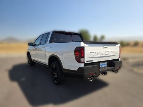 New 2026 Honda Ridgeline Black Edition image 8