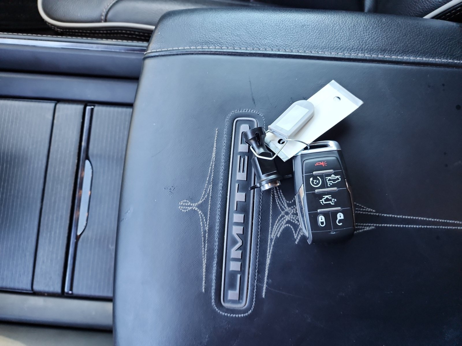 Used 2023 RAM 1500 Limited w/ Night Edition AWD/4WD image 34