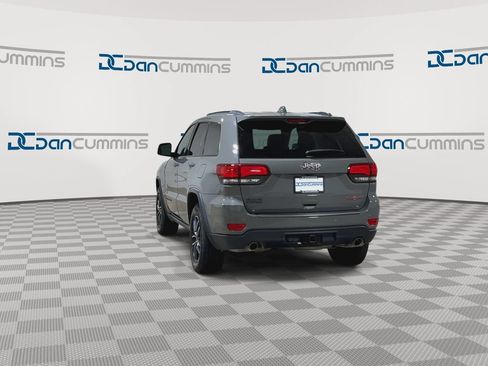 Used 2021 Jeep Grand Cherokee Trailhawk w/ Premium Lighting Group AWD/4WD image 8