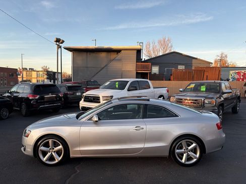 Used 2010 Audi A5 2.0T Premium image 5