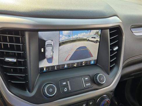 Used 2023 GMC Acadia AT4 w/ Technology Package image 21
