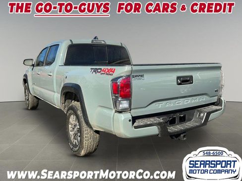 Used 2022 Toyota Tacoma TRD Off-Road image 5