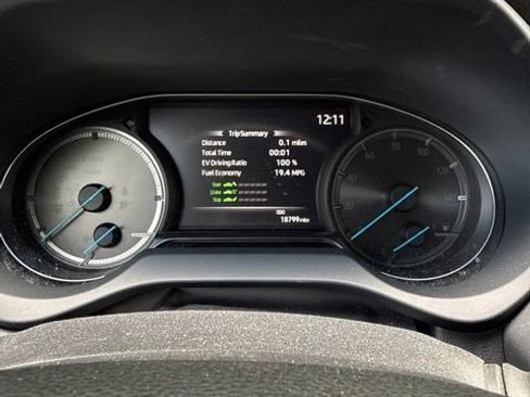 Used 2024 Toyota Venza Nightshade AWD/4WD image 2