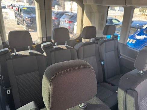 Used 2023 Ford Transit 350 XLT image 29