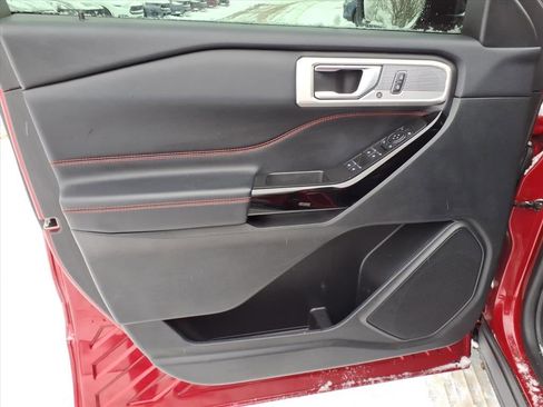 Certified 2022 Ford Explorer ST-Line w/ Class IV Trailer Tow Package image 16