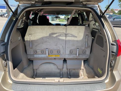 Used 2007 Toyota Sienna LE FWD image 28