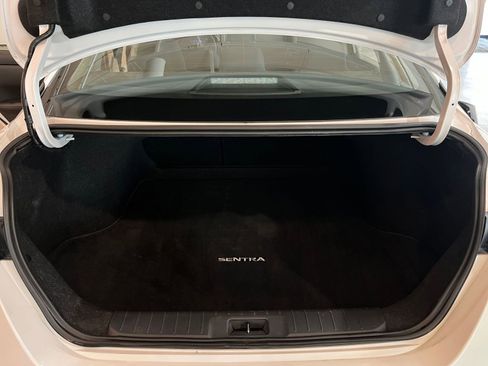 Used 2025 Nissan Sentra SV FWD image 30