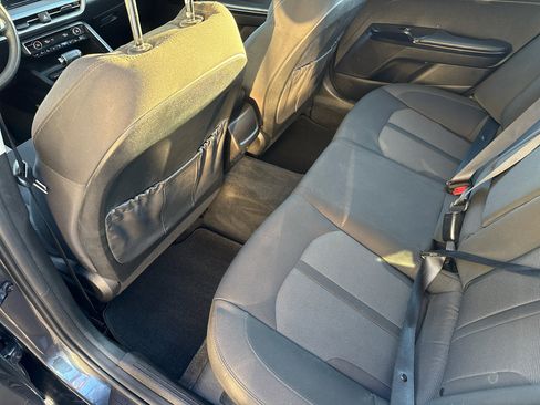 Used 2021 Kia K5 LXS image 18