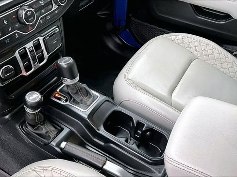 Used 2023 Jeep Wrangler High Altitude image 11