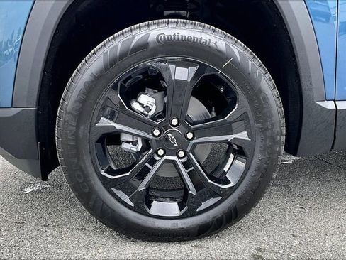 New 2026 Chevrolet Equinox LT w/ Convenience Package II FWD image 7