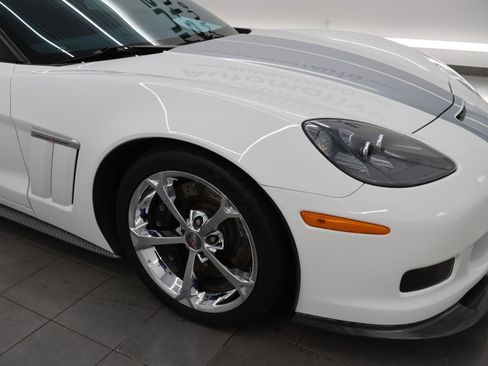 Used 2013 Chevrolet Corvette Grand Sport w/ 4LT Preferred Equipment Group RWD image 20