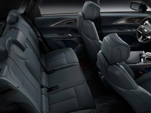 New 2025 Cadillac Lyriq Luxury image 35