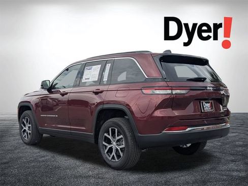 Used 2025 Jeep Grand Cherokee Limited RWD image 8