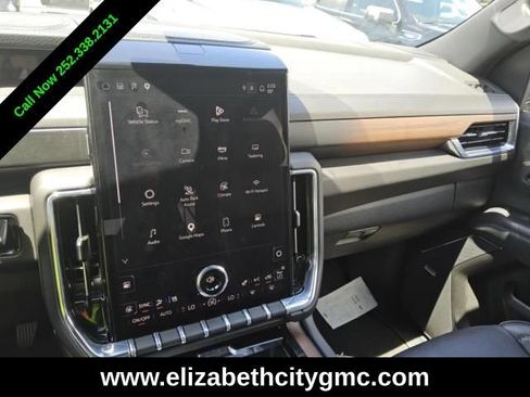 Used 2025 GMC Yukon XL Denali AWD/4WD image 7