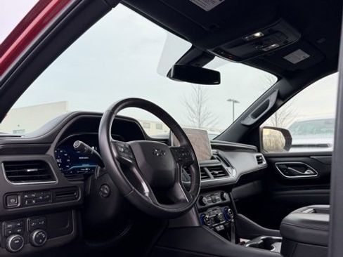 Used 2022 Chevrolet Tahoe RST w/ Luxury Package image 16